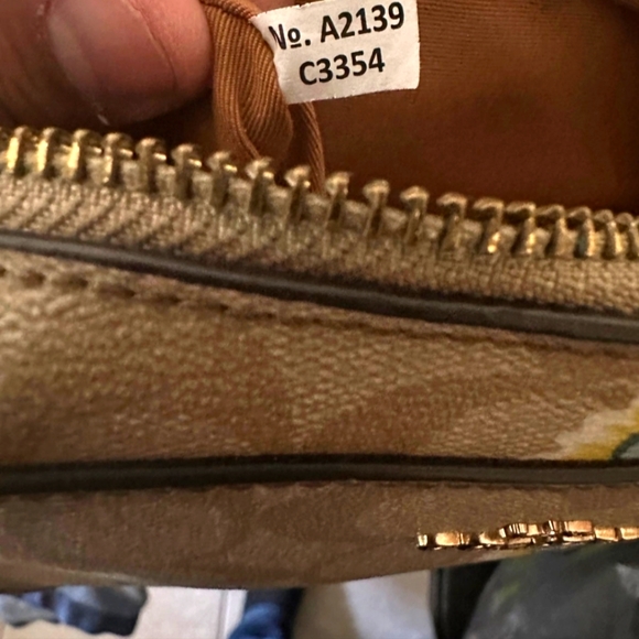 COPY - Coach Purse - Picture 4 of 6